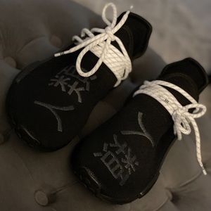 Adidas Pharrell Human race triple black